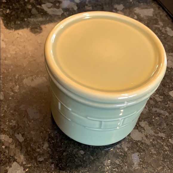 Longaberger Pottery sage green crock and lid set - Picture 7 of 8